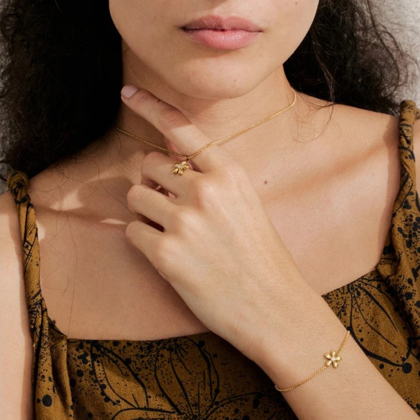 18K Gold Plated Stainless Steel Hypoallergenic Waterproof Tarnish Free Waterproof Sweatproof No-Fade Sparkle Blossom Adjustable Necklace The Aura