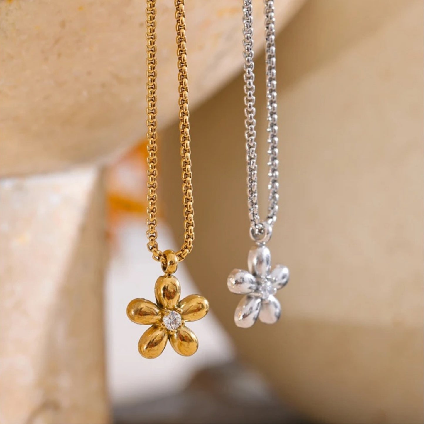 Stainless Steel Hypoallergenic Waterproof Tarnish Free Waterproof Sweatproof No-Fade Sparkle Blossom Adjustable Necklace The Aura