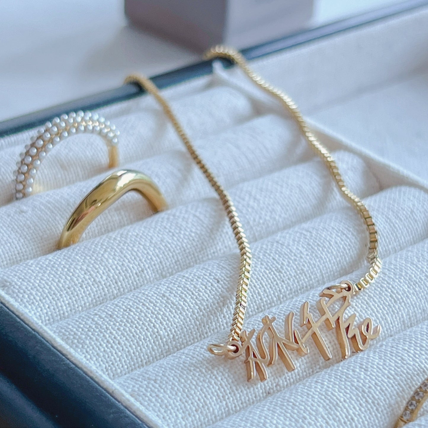 Unique Nameplate Necklace (Chinese)