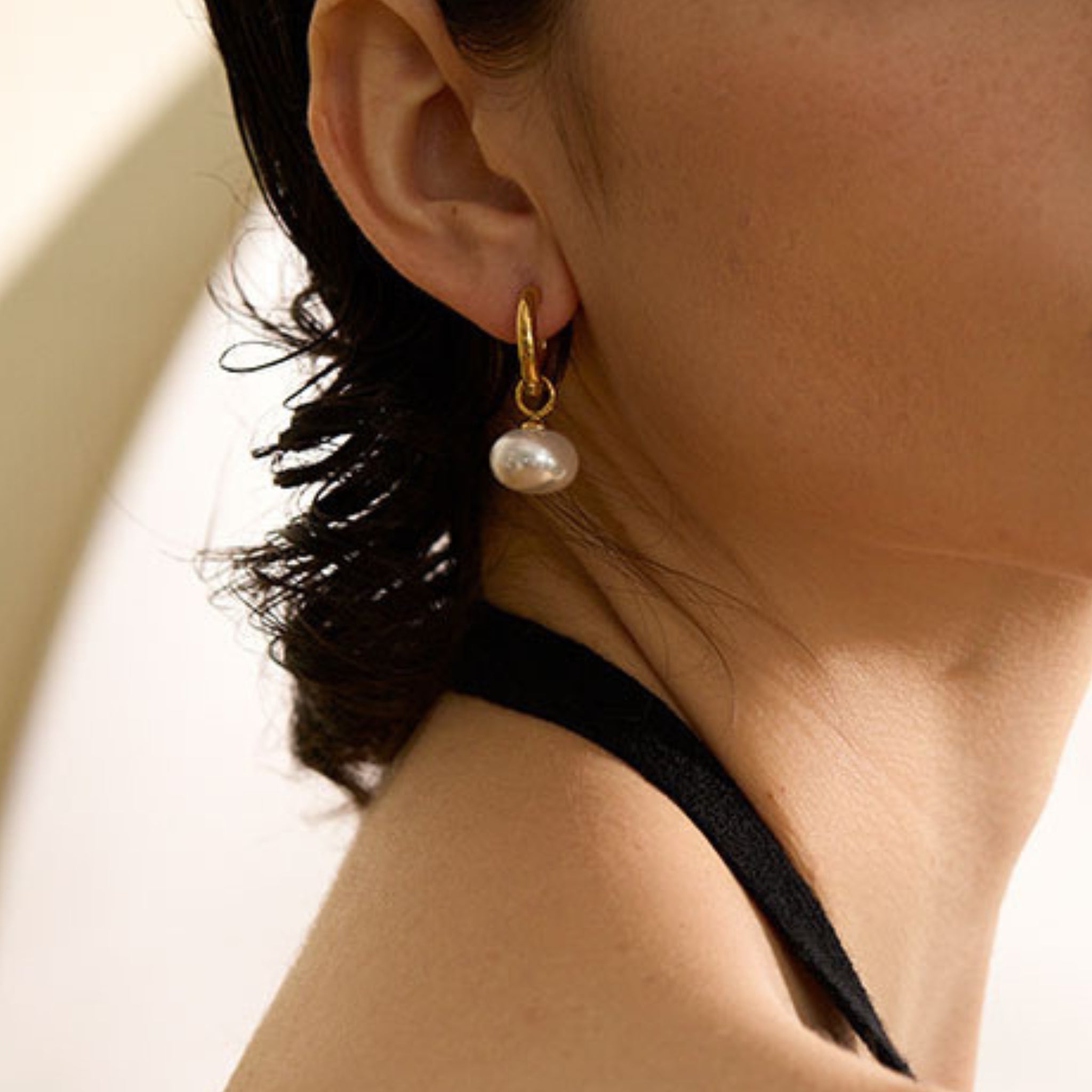 18K Gold Plated Stainless Steel Hypoallergenic Waterproof Tarnish Free Waterproof Sweatproof No-Fade Adline Pearl Huggie Earrings The Aura