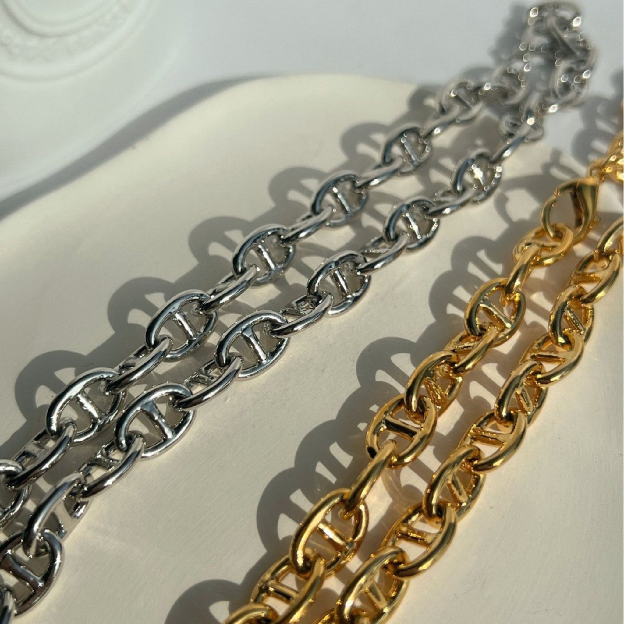 Anchor Link Chain Necklace