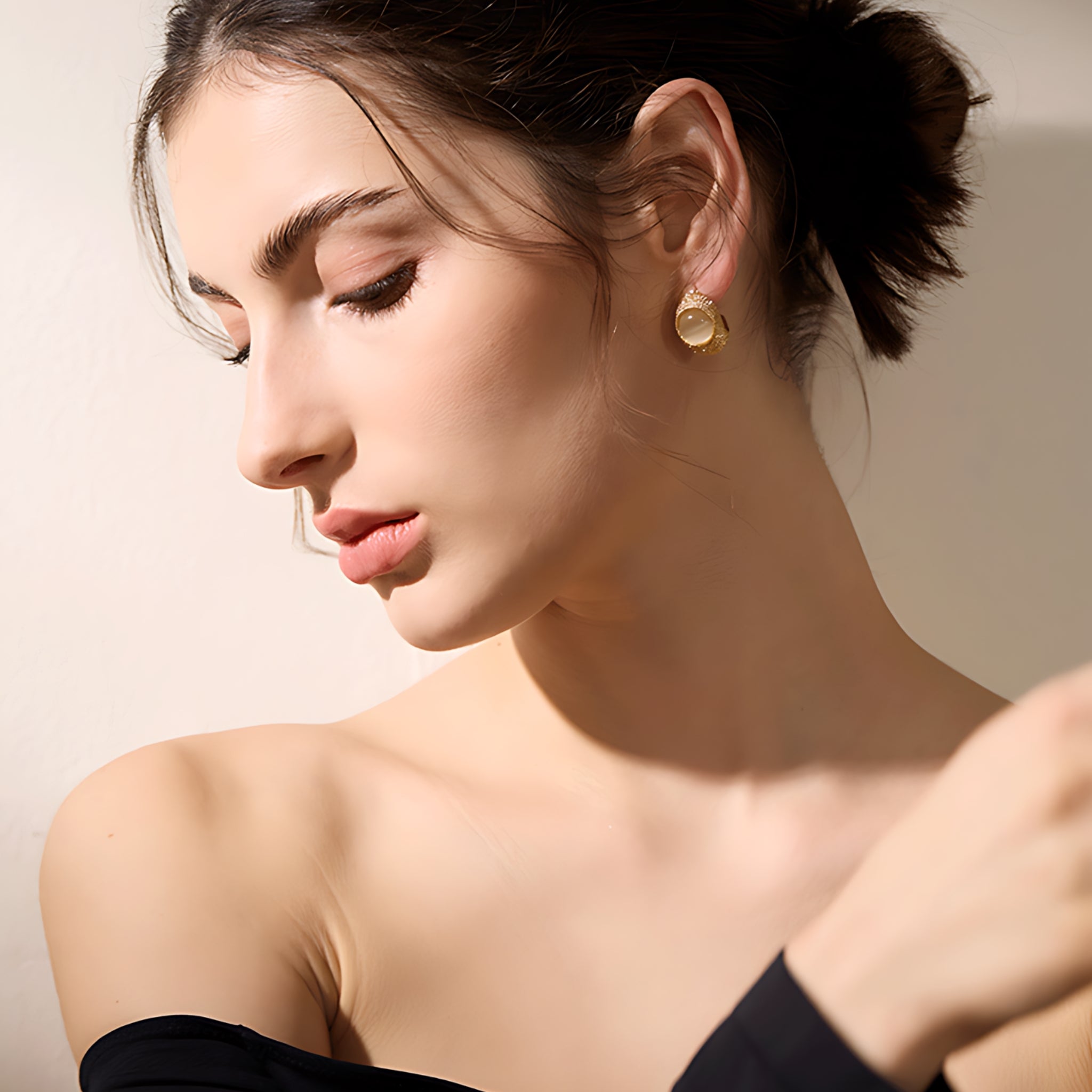 18K Gold Plated Stainless Steel Hypoallergenic Waterproof Tarnish Free Waterproof Sweatproof No-Fade Dune Stud Earrings The Aura