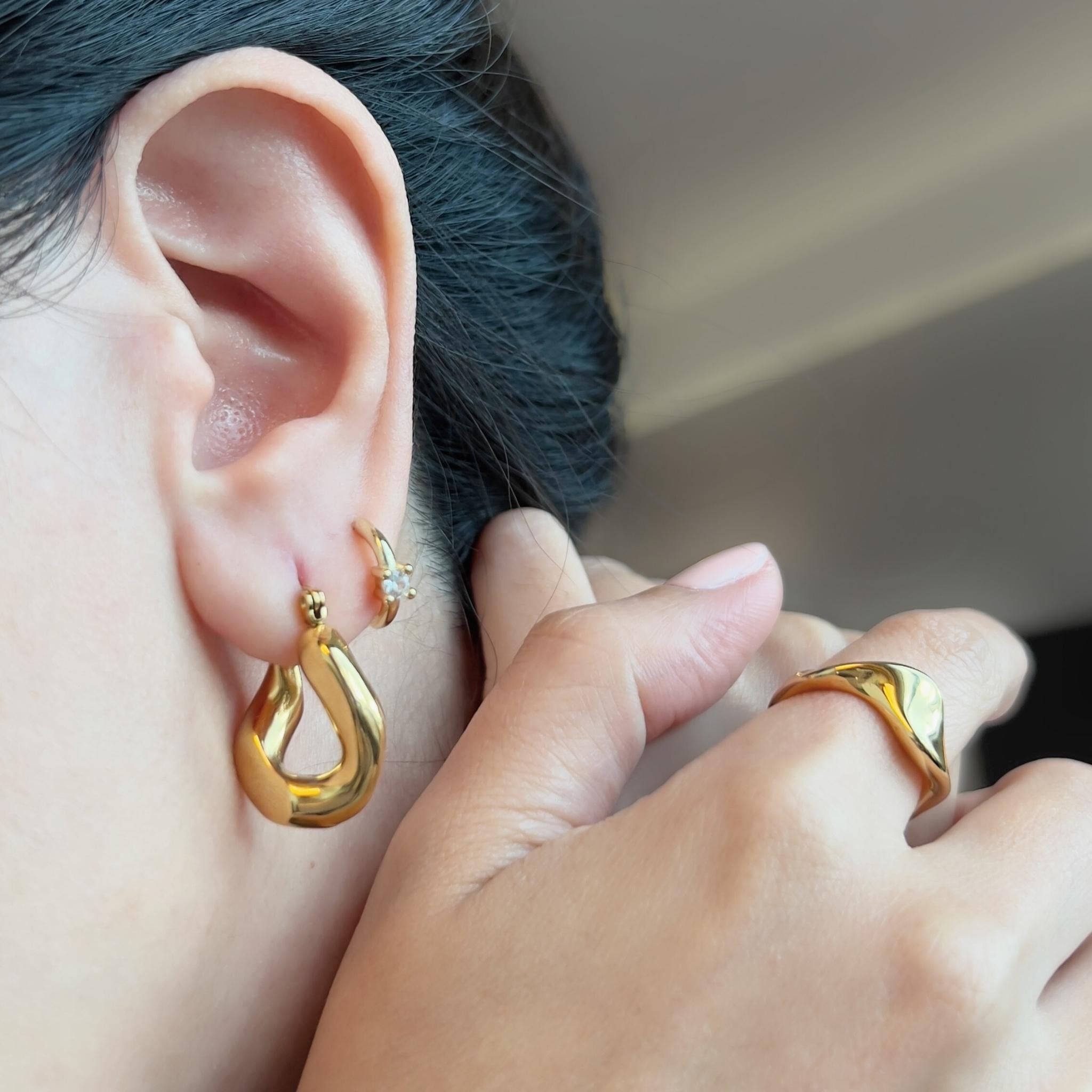 Gold Plated Stainless Steel Hypoallergenic Waterproof Tarnish Free Duo Link Stud Earrings The Aura