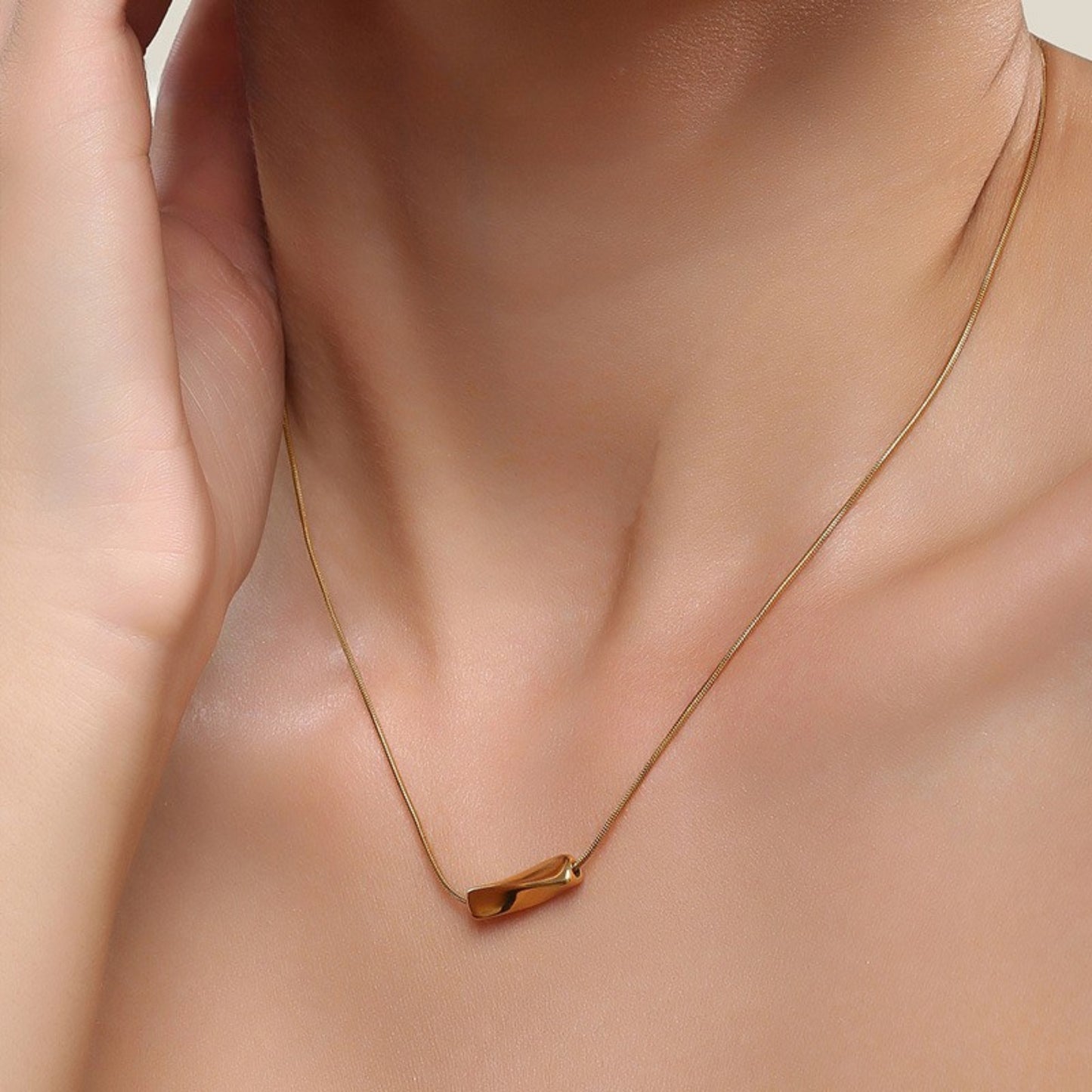 Ethereal Twist Necklace