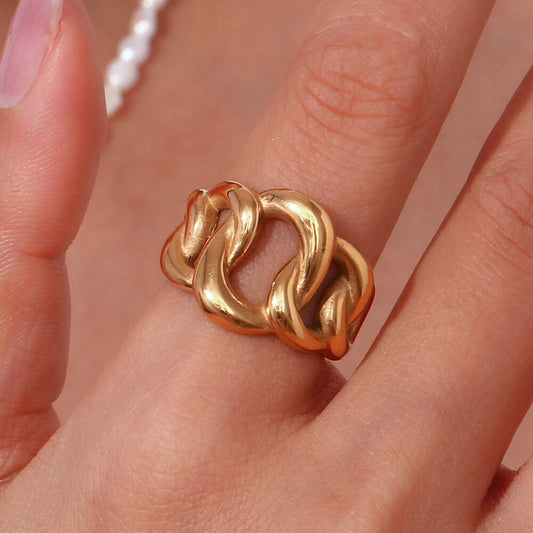 18K Gold Plated Stainless Steel Hypoallergenic Waterproof Tarnish Free Waterproof Sweatproof No-Fade Harper Chain Ring The Aura