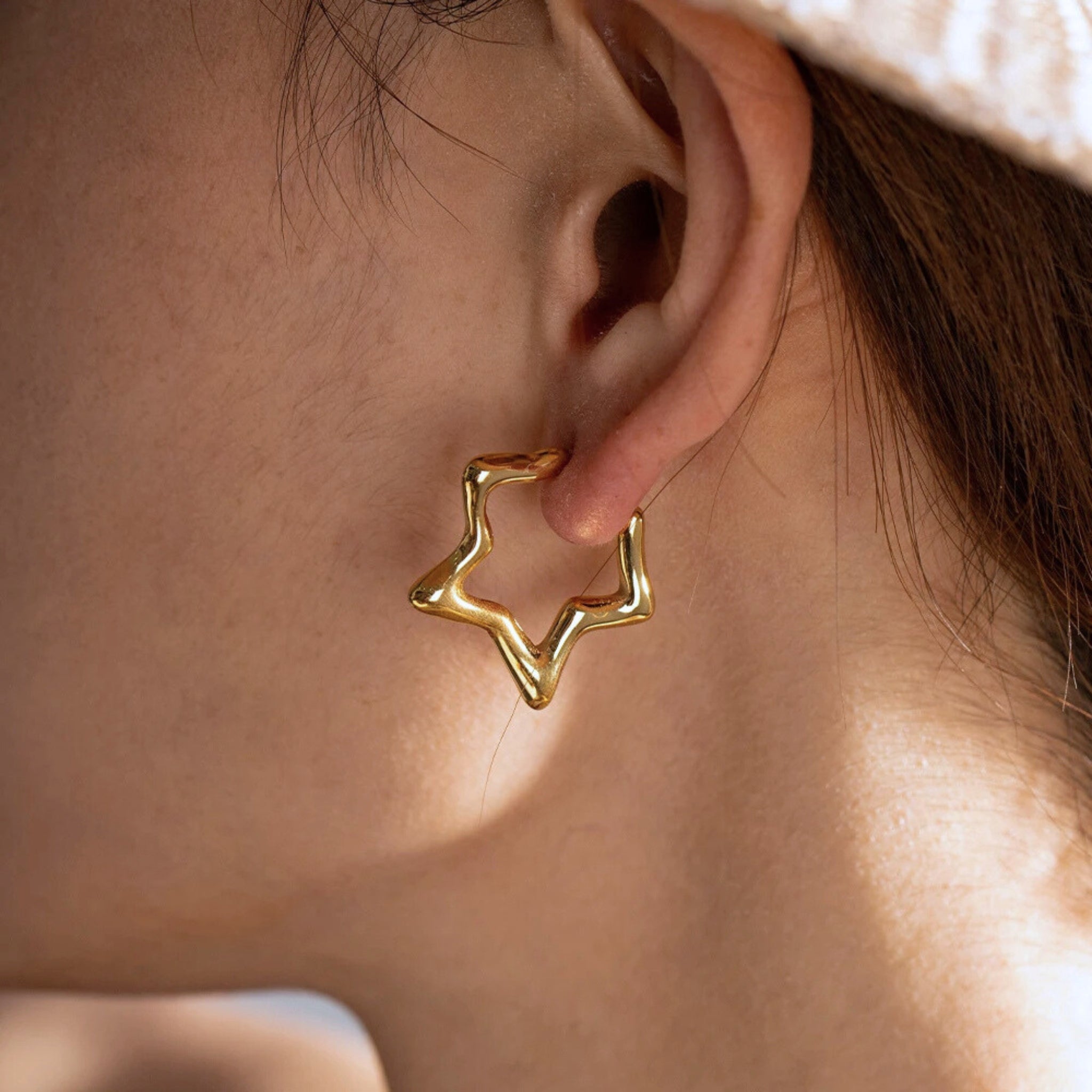Hollow Star Stud Earrings