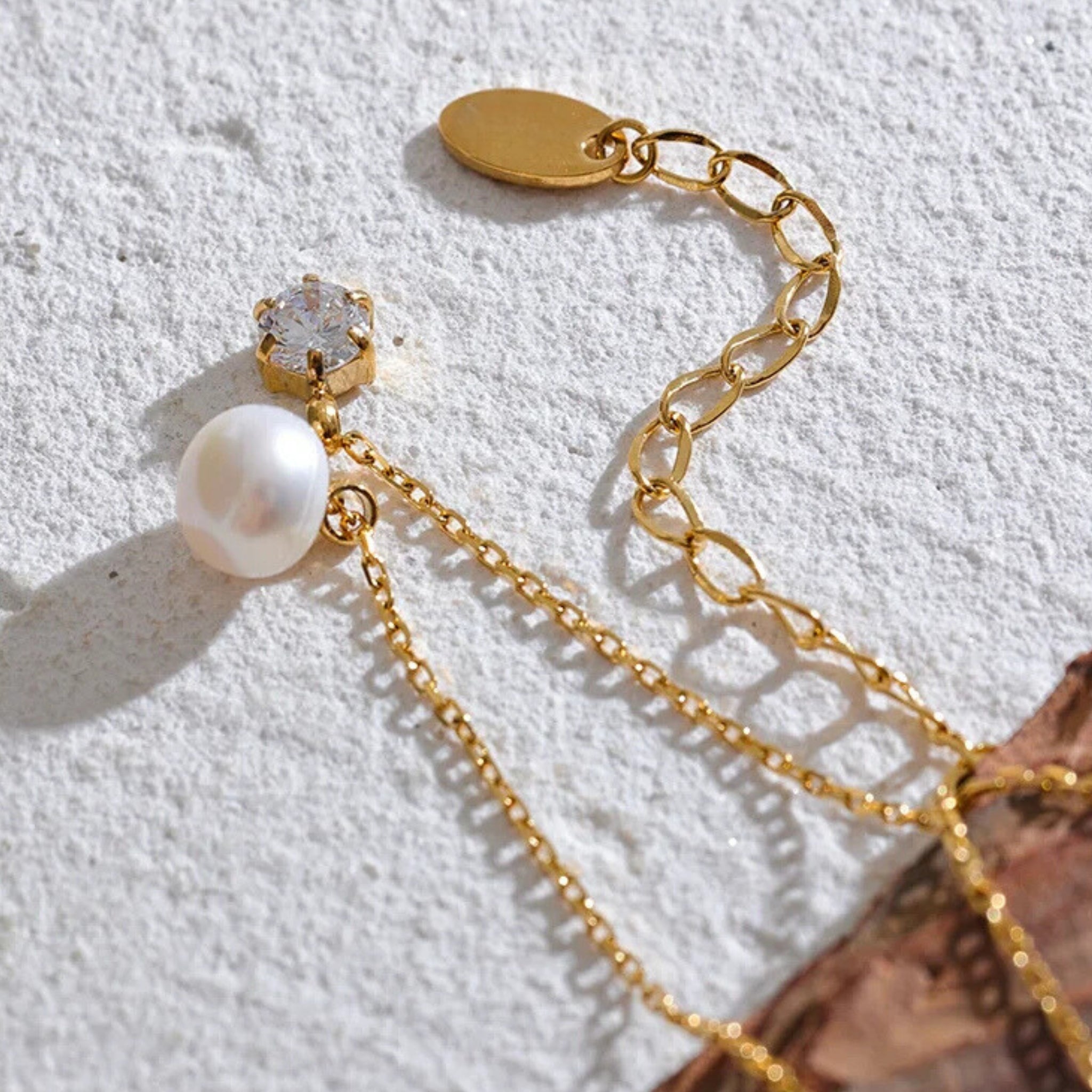 Lux Pearl Necklace