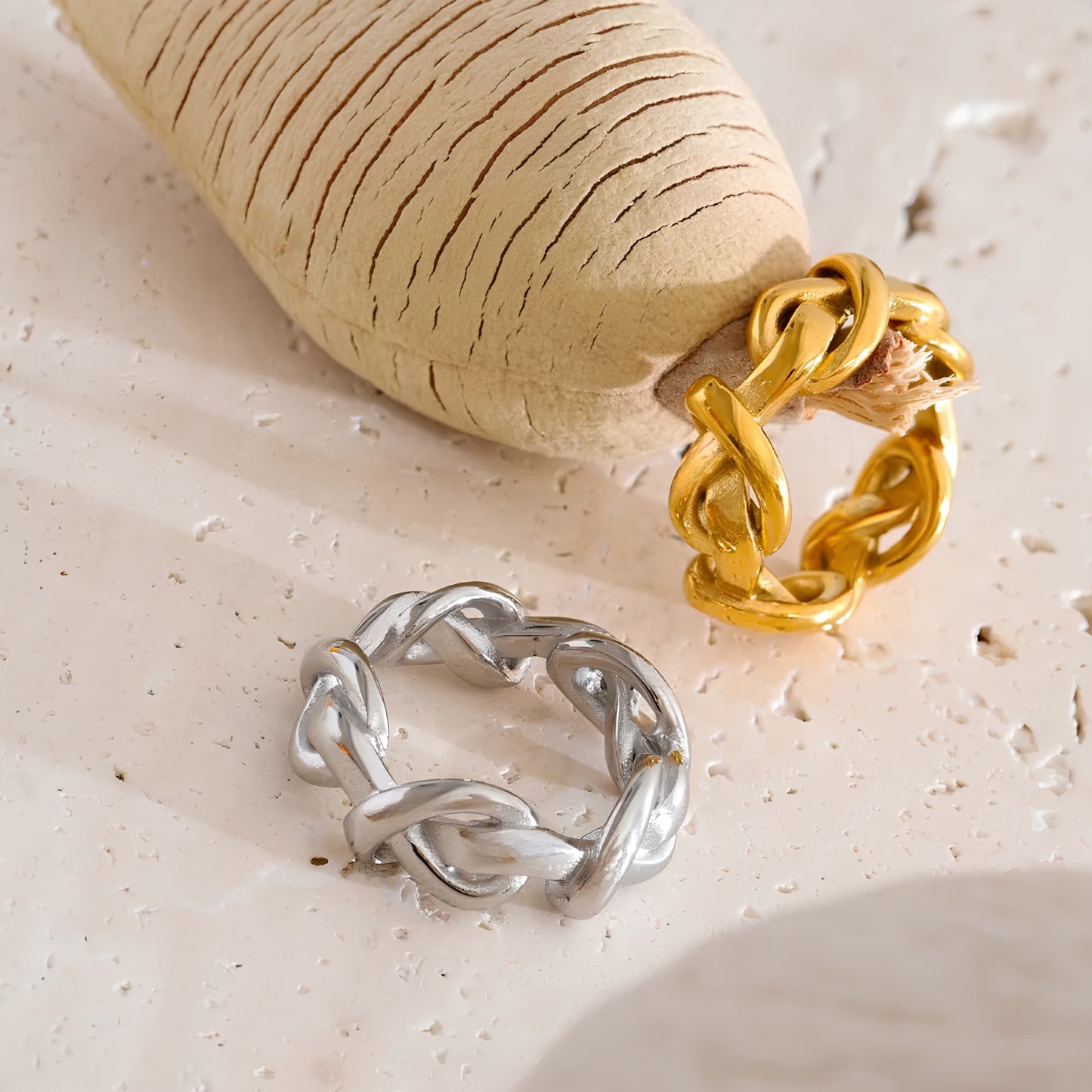 Mila Chain Ring