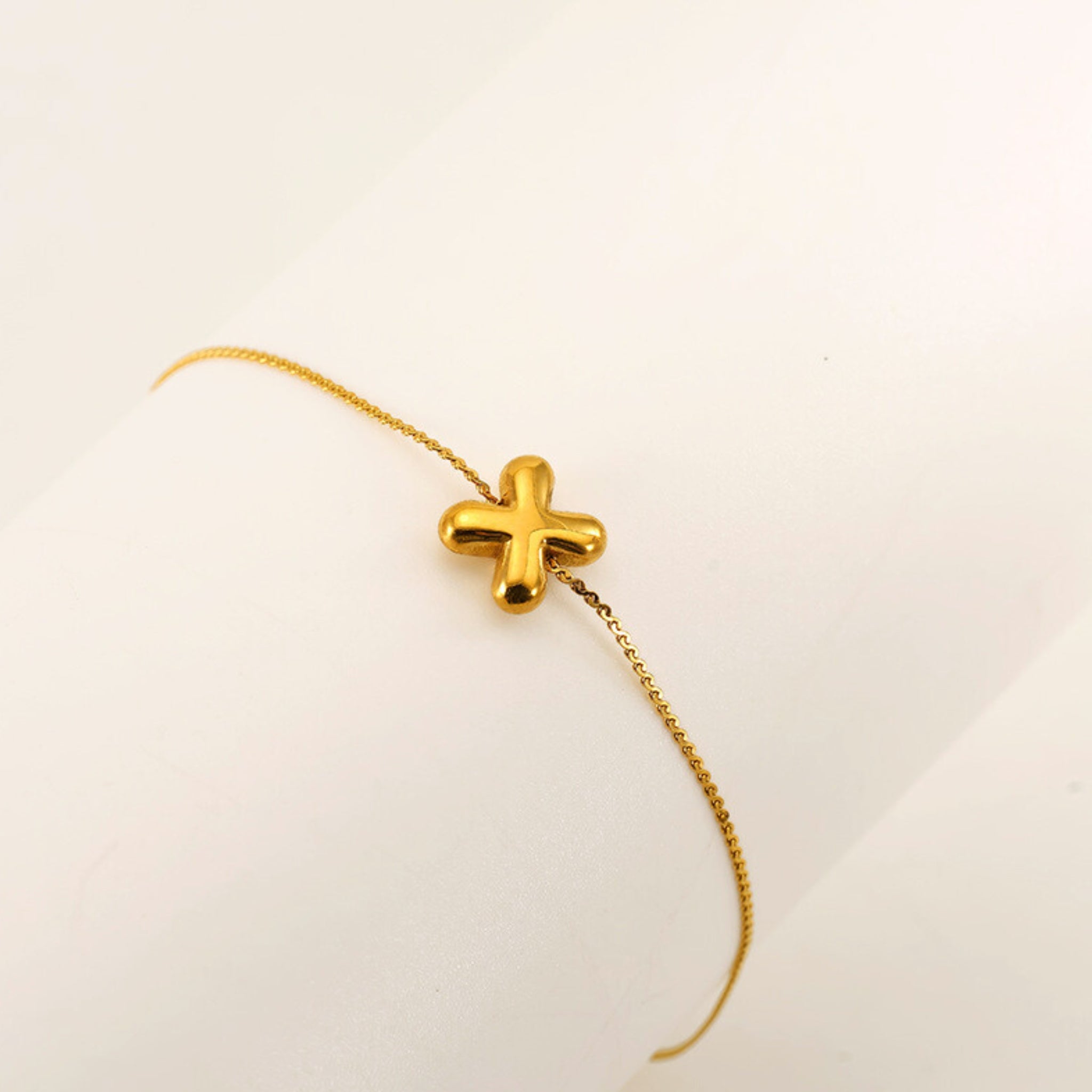 18K Gold Plated Stainless Steel Hypoallergenic Waterproof Tarnish Free Waterproof Sweatproof No-Fade Mini Bubbly Alphabet Bracelet The Aura