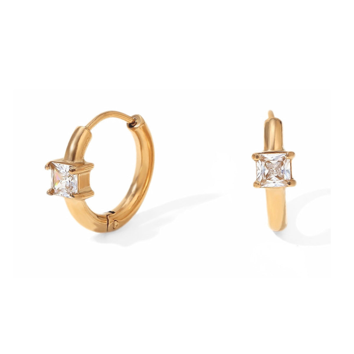 Solo Carré Huggie Earrings
