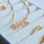 Unique Nameplate Necklace (Chinese)