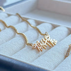 Unique Nameplate Necklace (Chinese)