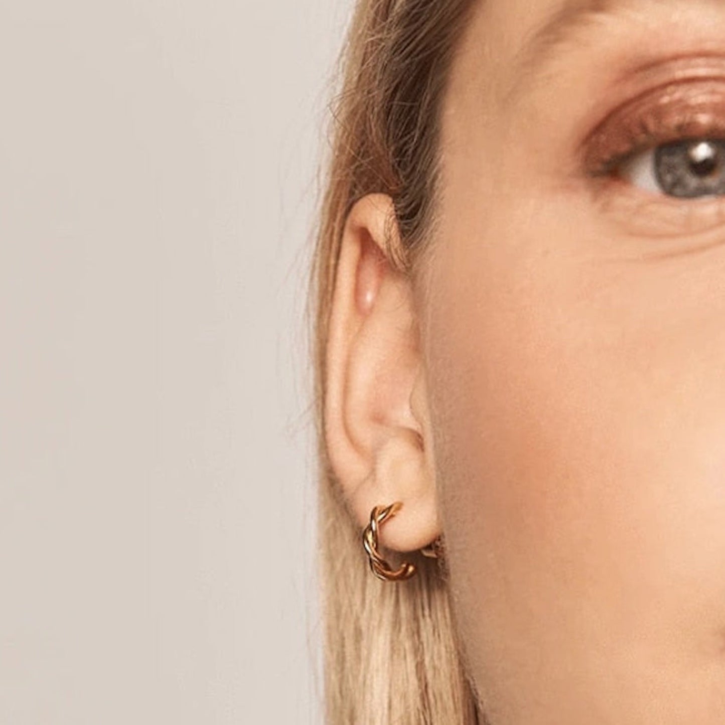 BraidingCStudEarrings-TheAura