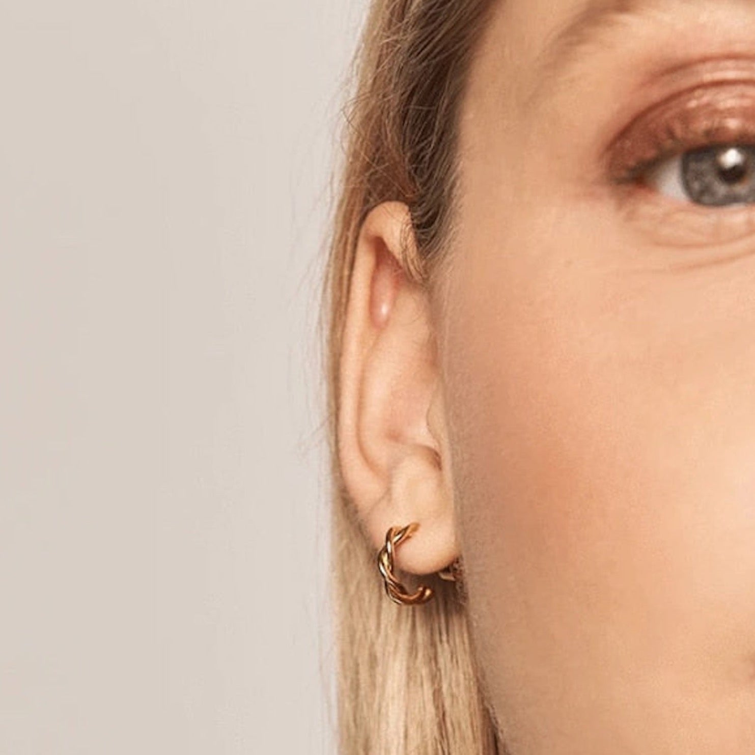 BraidingCStudEarrings-TheAura