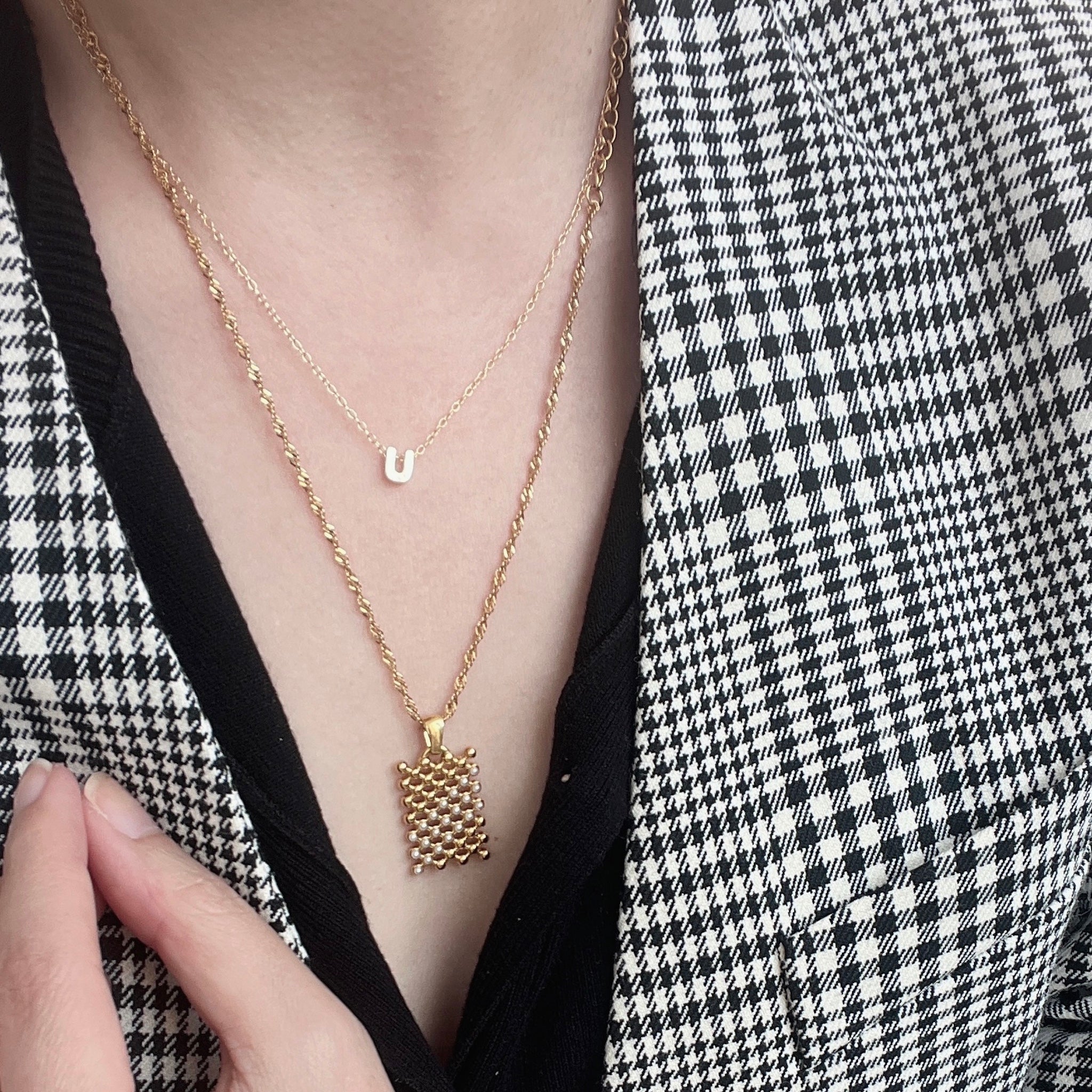 Pearl Mesh Pendant Necklaces