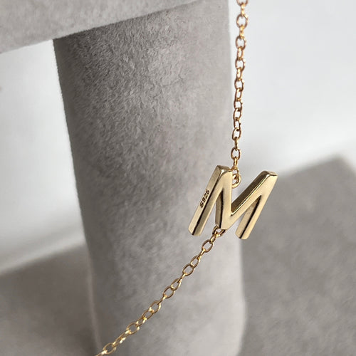 18K Gold Plated Sterling Silver Hypoallergenic Solo Round Alphabet Necklaces The Aura